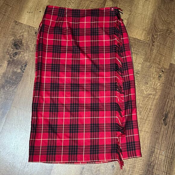 REQUIREMENTS Red Tartan Plaid Wrap Skirt Size 14 Side Fringe Detail - Picture 1 of 4